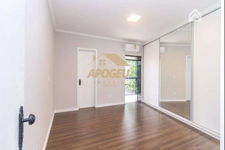 18_photo/94dcfab6fb.e55d5649294f0132-ATLAS-e4626834-f653-4eb3-93b7-142de5ec7558.jpg de casa à venda com 3 quartos, 154m² em Uberaba, Curitiba