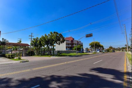 4_photo/94dcfab8ad.551ba6ebf733e364-ATLAS-223c6b10-84e1-4c5c-84c2-eade52017814.jpg de casa de condomínio à venda com 3 quartos, 178m² em Uberaba, Curitiba