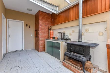 30_photo/94dcfab8ad.551ba6ebf733e364-ATLAS-e3b84ffc-2b6b-4f41-982b-e658119f61f9.jpg de casa à venda com 3 quartos, 178m² em Uberaba, Curitiba