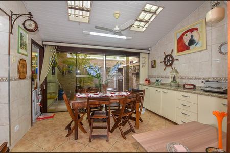 2_photo/94dcfab8ff.ba3e4f1a03d92c8a-ATLAS-0b62d657-12e2-471e-85a0-cac6d7fe9b78.jpg de casa à venda com 3 quartos, 123m² em Uberaba, Curitiba