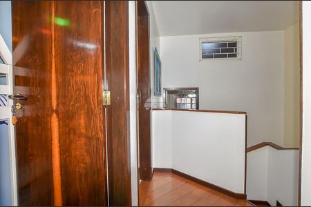 5_photo/94dcfab8ff.ba3e4f1a03d92c8a-ATLAS-c070a4ef-257b-4094-b89a-5e753ff13b3b.jpg de casa à venda com 3 quartos, 123m² em Uberaba, Curitiba