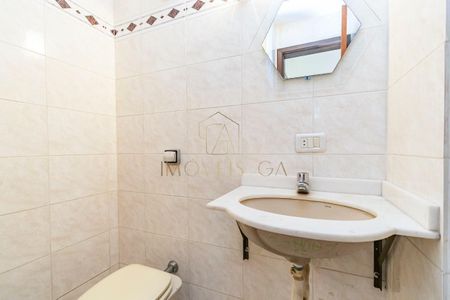 4_photo/94dcfab973.96458e673c4e6a1a-ATLAS-272b83ad-39a7-4792-916e-7cbb280508e3.jpg de casa à venda com 4 quartos, 162m² em Uberaba, Curitiba