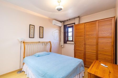 11_photo/94dcfab973.96458e673c4e6a1a-ATLAS-89c9556e-8c99-477d-bfbe-cb193fb370d2.jpg de casa à venda com 4 quartos, 162m² em Uberaba, Curitiba