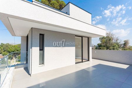 6_photo/94dcfabb3d.47cbc4497487a3da-ATLAS-2a9f6f12-8a98-40ea-91df-cdca3d827b60.jpg de casa à venda com 3 quartos, 112m² em Uberaba, Curitiba