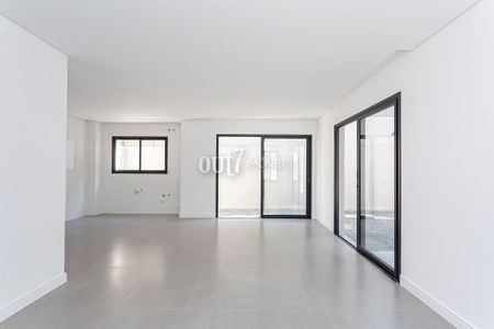 11_photo/94dcfabb3d.47cbc4497487a3da-ATLAS-549da46e-6af0-48dc-8719-ef52b4f436cc.jpg de casa à venda com 3 quartos, 112m² em Uberaba, Curitiba