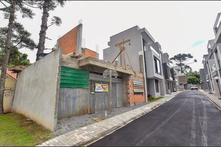 2_photo/94dcfabb3d.c202053c0eb79174-ATLAS-1f2ba006-57e2-40bf-a9ce-322929ee9b08.jpg de casa de condomínio à venda com 3 quartos, 140m² em Uberaba, Curitiba