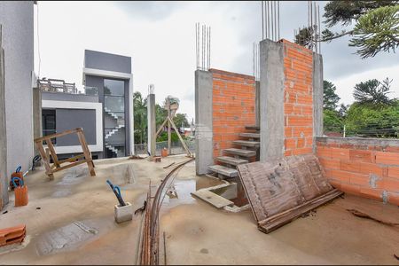 3_photo/94dcfabb3d.c202053c0eb79174-ATLAS-3045100b-dd71-44ba-90ff-0786a080842e.jpg de casa de condomínio à venda com 3 quartos, 140m² em Uberaba, Curitiba