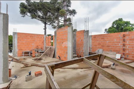 5_photo/94dcfabb3d.c202053c0eb79174-ATLAS-55fa6862-85f9-47e0-be7f-e9c56206361f.jpg de casa de condomínio à venda com 3 quartos, 140m² em Uberaba, Curitiba