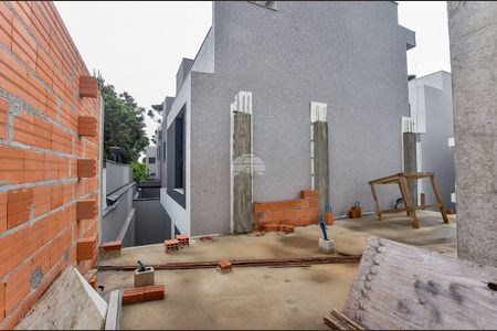 6_photo/94dcfabb3d.c202053c0eb79174-ATLAS-5b6c3a35-edb7-445a-9d6b-a8bade73095e.jpg de casa de condomínio à venda com 3 quartos, 140m² em Uberaba, Curitiba