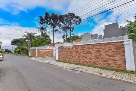 10_photo/94dcfabb3d.c202053c0eb79174-ATLAS-aae96bb7-95ed-4429-b804-0dfaed000a0b.jpg de casa de condomínio à venda com 3 quartos, 140m² em Uberaba, Curitiba