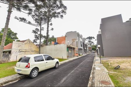 13_photo/94dcfabb3d.c202053c0eb79174-ATLAS-cd6faeba-885a-47be-9e18-8877ce98ecec.jpg de casa de condomínio à venda com 3 quartos, 140m² em Uberaba, Curitiba