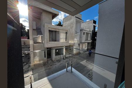 7_photo/94dcfabbb3.ceff8192393c33de-ATLAS-c26c64bf-a3d1-4859-ae58-2cabda4952e1.jpg de casa à venda com 3 quartos, 132m² em Uberaba, Curitiba