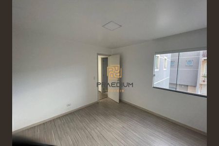 6_photo/94dcfabbef.80a7f3f1b00bd23a-ATLAS-54bd68e1-1604-4e97-95c4-ba350fe5224c.jpg de casa à venda com 3 quartos, 120m² em Uberaba, Curitiba