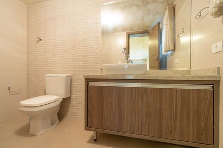 4_photo/94dcfabc3d.204f10dad3ad4a84-ATLAS-0b5157e6-ce0f-4cd1-bca9-b69e6502dc32.jpg de casa à venda com 2 quartos, 600m² em Uberaba, Curitiba