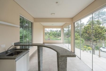 47_photo/94dcfabc3d.204f10dad3ad4a84-ATLAS-2c56ffa7-334d-4bbb-98f5-2e2ffb751c3d.jpg de casa à venda com 2 quartos, 600m² em Uberaba, Curitiba