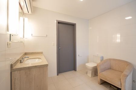 4_photo/94dcfabc3d.204f10dad3ad4a84-ATLAS-9ff8a0f9-dd52-4596-914c-ded3e63cb09e.jpg de casa à venda com 2 quartos, 600m² em Uberaba, Curitiba