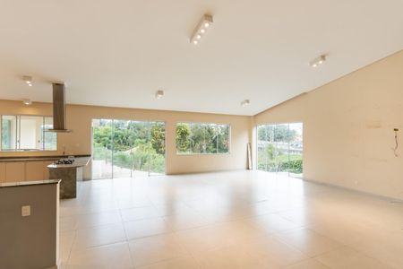 37_photo/94dcfabc3d.204f10dad3ad4a84-ATLAS-c913e73d-e067-4f58-934a-2308d56a106d.jpg de casa à venda com 2 quartos, 600m² em Uberaba, Curitiba