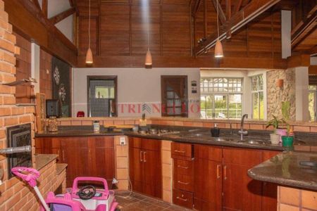 5_photo/94dcfabc3d.a3fcbfcae5733947-ATLAS-30b2ba6f-0f4b-46c7-aa8e-59114ddf4410.jpg de casa à venda com 5 quartos, 390m² em Uberaba, Curitiba