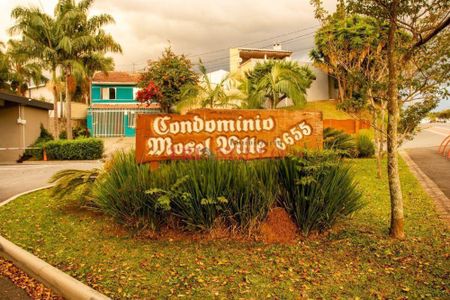 6_photo/94dcfabc3d.a3fcbfcae5733947-ATLAS-3ac7d569-efec-4d36-8994-7ca8379b50bf.jpg de casa à venda com 5 quartos, 390m² em Uberaba, Curitiba