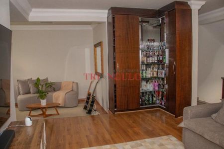 11_photo/94dcfabc3d.a3fcbfcae5733947-ATLAS-5a896ed3-54f1-422f-b7ae-487b3c20c88e.jpg de casa à venda com 5 quartos, 390m² em Uberaba, Curitiba