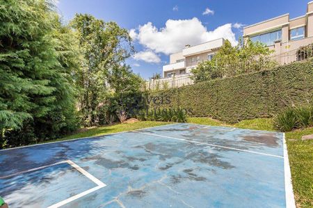 50_photo/94dcfabc3d.a3fcbfcae5733947-ATLAS-96a44cf6-43da-488a-9cab-91f875d75345.jpg de casa para alugar com 5 quartos, 480m² em Uberaba, Curitiba