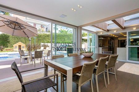 9_photo/94dcfabc3d.a3fcbfcae5733947-ATLAS-eb1641d7-8550-4bed-b0ef-445eee5dc681.jpg de casa para alugar com 5 quartos, 480m² em Uberaba, Curitiba