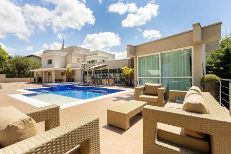 48_photo/94dcfabc3d.a3fcbfcae5733947-ATLAS-f72d51c5-1b55-4e41-940a-aff0a96fbc83.jpg de casa para alugar com 5 quartos, 480m² em Uberaba, Curitiba