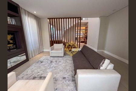 4_photo/94dcfabccb.c70978aa6f607503-ATLAS-197e6560-fee6-4b03-84b0-a2e33704fb6c.jpg de casa à venda com 3 quartos, 284m² em Boqueirão, Curitiba