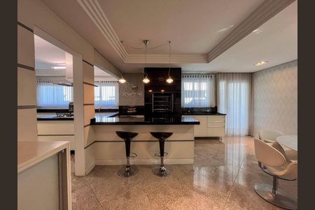 5_photo/94dcfabd3b.cf2e192b1746b475-ATLAS-08f032d5-7d4c-4b37-b729-580955202693.jpg de casa para alugar com 4 quartos, 396m² em Uberaba, Curitiba