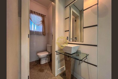 5_photo/94dcfabd3b.cf2e192b1746b475-ATLAS-0aa5ae8d-d265-4db0-8125-bae2f275a8c0.jpg de casa à venda com 4 quartos, 396m² em Uberaba, Curitiba