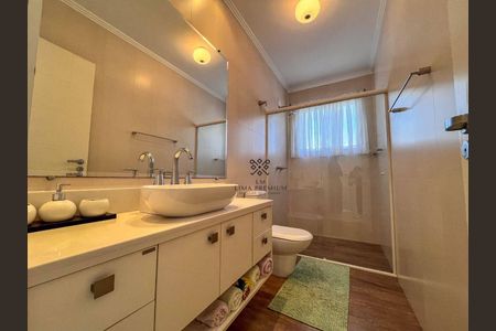 9_photo/94dcfabd3b.cf2e192b1746b475-ATLAS-152b95f0-9ea8-4b7a-9d0e-06762c79b54d.jpg de casa para alugar com 4 quartos, 396m² em Uberaba, Curitiba