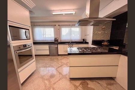 11_photo/94dcfabd3b.cf2e192b1746b475-ATLAS-16eebc26-56f5-4be0-8638-52329704b9d9.jpg de casa para alugar com 4 quartos, 396m² em Uberaba, Curitiba