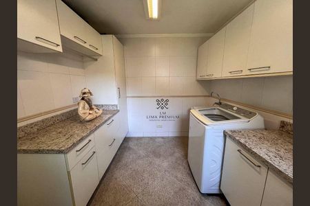 45_photo/94dcfabd3b.cf2e192b1746b475-ATLAS-37df388a-88a6-4a23-aa85-64e48f6f2566.jpg de casa à venda com 4 quartos, 396m² em Uberaba, Curitiba