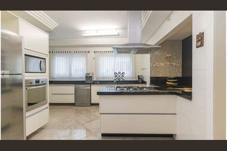 25_photo/94dcfabd3b.cf2e192b1746b475-ATLAS-46611aff-3c3b-48c4-b486-edb1ee013712.jpg de casa à venda com 4 quartos, 396m² em Uberaba, Curitiba