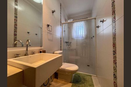 83_photo/94dcfabd3b.cf2e192b1746b475-ATLAS-4a34d2d2-d95b-42bf-be6b-8b7b2032aa6c.jpg de casa à venda com 4 quartos, 396m² em Uberaba, Curitiba