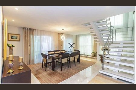 19_photo/94dcfabd3b.cf2e192b1746b475-ATLAS-ada38000-1835-492b-b67e-1f079f14e7b7.jpg de casa à venda com 4 quartos, 396m² em Uberaba, Curitiba