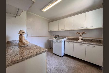 49_photo/94dcfabd3b.cf2e192b1746b475-ATLAS-b7d7ed1c-5bbc-4e44-a861-44b202563712.jpg de casa à venda com 4 quartos, 396m² em Uberaba, Curitiba