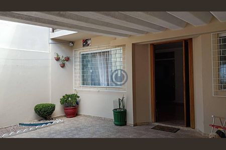 22_photo/94dcfabe1b.ce916756658d86d0-ATLAS-a3a09a1c-a1d4-4d57-9b40-da77c753d5ae.jpg de casa à venda com 3 quartos, 110m² em Uberaba, Curitiba