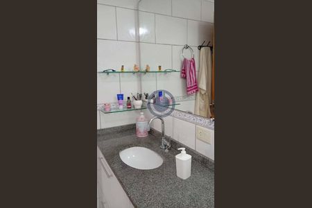 10_photo/94dcfabe1b.ce916756658d86d0-ATLAS-d6cb80d1-8d1e-4937-9461-e567f81774c8.jpg de casa à venda com 3 quartos, 110m² em Uberaba, Curitiba