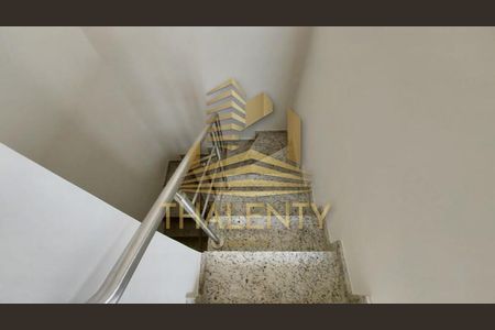 4_photo/94dcfabe47.5b63f18bcccc212e-ATLAS-1f6c2eb5-e900-4ea6-8ca7-9170929d4f19.jpg de casa à venda com 3 quartos, 141m² em Uberaba, Curitiba