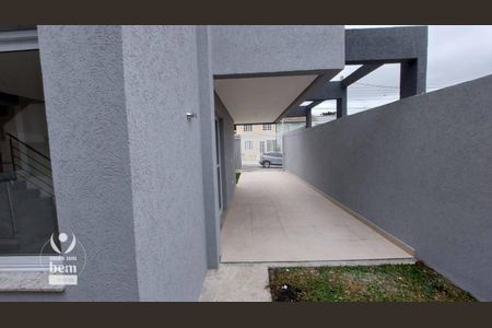 27_photo/94dcfabe47.aeaea9273f1b0468-ATLAS-fb6bb524-8cbe-4c3e-a86e-ddb9beef9cd9.jpg de casa à venda com 3 quartos, 141m² em Uberaba, Curitiba