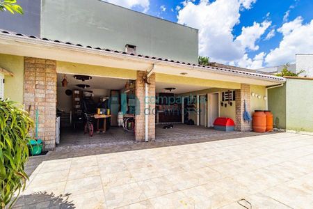 34_photo/94dcfabe75.6618d879b31b9a75-ATLAS-6a113729-26f2-47d1-bd85-e5ab01b71e30.jpg de casa à venda com 5 quartos, 168m² em Uberaba, Curitiba