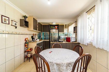 12_photo/94dcfabe75.6618d879b31b9a75-ATLAS-b0d7c826-61cd-4dc2-95bc-9eeb1c8aea7a.jpg de casa à venda com 5 quartos, 168m² em Uberaba, Curitiba