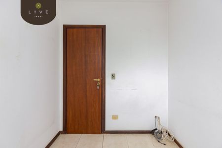 7_photo/94dcfabe7f.74a96c0b2c4b8c29-ATLAS-3175f47d-1670-4baa-b4c7-27012509a7f2.jpg de apartamento para alugar com 3 quartos, 59m² em Uberaba, Curitiba