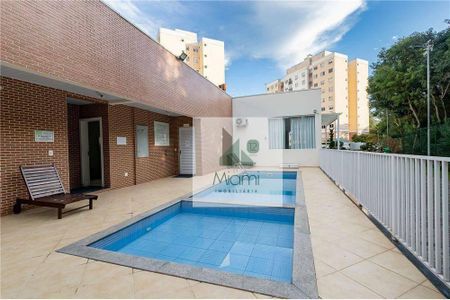 48_photo/94dcfabedd.3942501fce9e3120-ATLAS-cf58c5a0-cb9e-421a-98fc-7e4e95cba0d4.jpg de apartamento para alugar com 3 quartos, 75m² em Uberaba, Curitiba