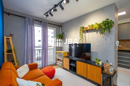 5_photo/94dcfabedd.5138e2b24b90eb69-ATLAS-cdcec9ce-a256-425a-a13b-e030faba2785.jpg de apartamento à venda com 2 quartos, 58m² em Uberaba, Curitiba