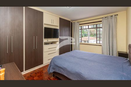 7_photo/94dcfabf83.9de7452646ed1670-ATLAS-2ef80b1d-3ba2-47a2-bf0b-c7efd56e7e6c.jpg de casa à venda com 4 quartos, 99m² em Uberaba, Curitiba