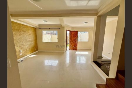 1_photo/94dcfac06f.85a9d17f5f5b4c67-ATLAS-087cbbea-5634-433f-9a34-ac2f54d62867.jpg de casa à venda com 4 quartos, 160m² em Uberaba, Curitiba