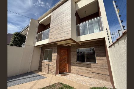 5_photo/94dcfac06f.85a9d17f5f5b4c67-ATLAS-1fe71c0b-34ca-4948-b3e3-caea7a0ac59e.jpg de casa à venda com 4 quartos, 160m² em Uberaba, Curitiba