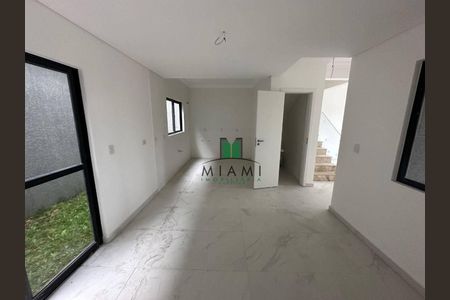 11_photo/94dcfac0d7.262ceba623027ca5-ATLAS-df36a4e1-1688-4564-a114-cfd7c07af75f.jpg de casa à venda com 3 quartos, 166m² em Uberaba, Curitiba